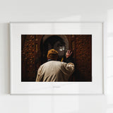 De man en de moskee | Fine Art Poster Marokko